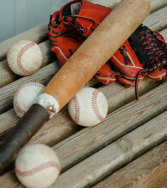 A complete guide to baseball accessories